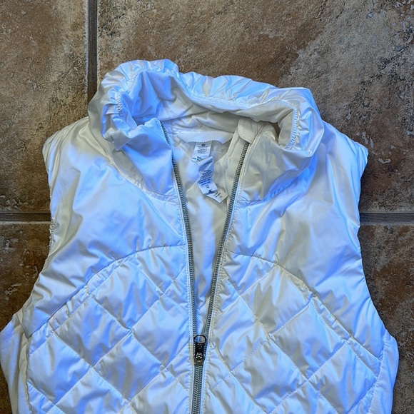 Lululemon Down for a Run Vest white - Picture 4 of 4